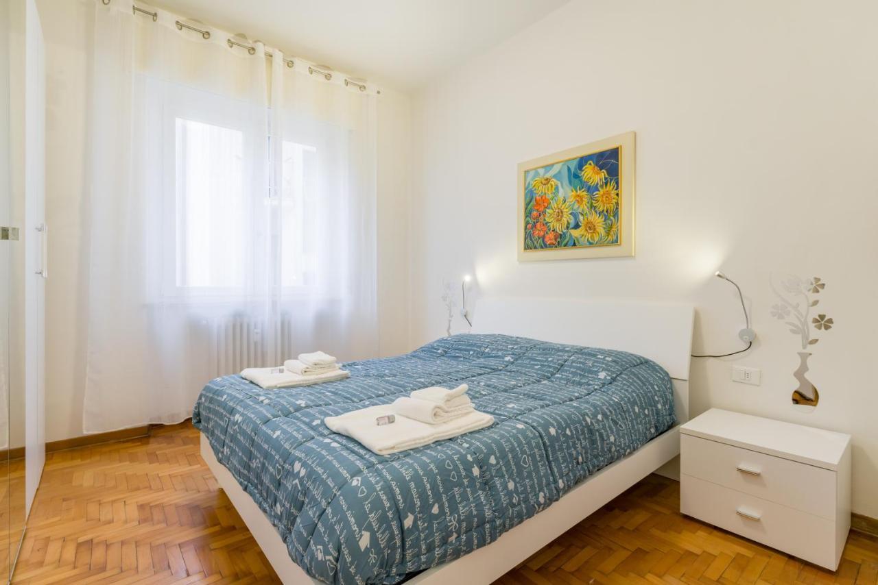 Casagiulietta Apartment เวโรนา ภายนอก รูปภาพ