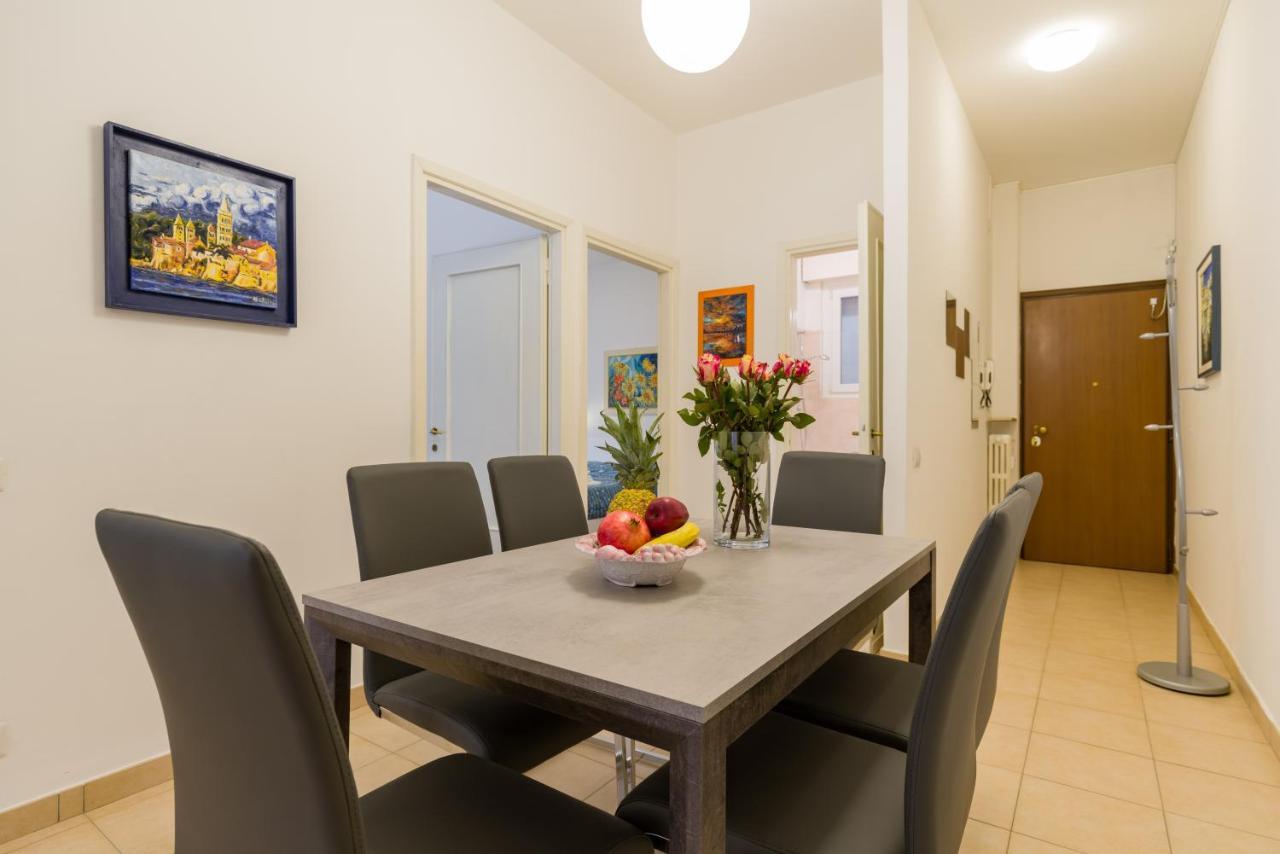 Casagiulietta Apartment เวโรนา ภายนอก รูปภาพ